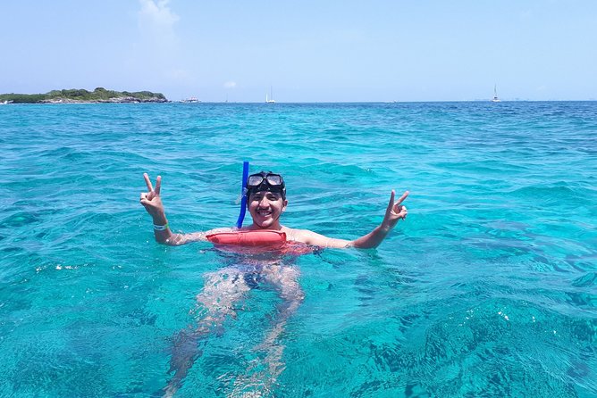 Catamaran Sailing and Snorkeling to Isla Mujeres from Cancun - The Real Practicalities: Group Size, Onboard Comfort, and Sun