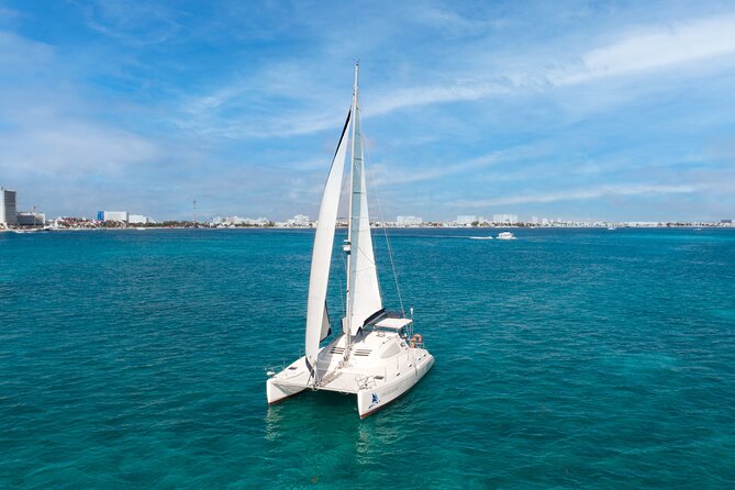 Catamaran Snorkeling with Openbar & Lunch Cancun to Isla Mujeres - Lunch at the exclusive beach club: Playa Norte access plus a buffet that actually has options