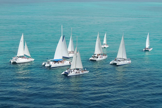 Catamaran to Isla Mujeres - Spinnaker Flying on the Return: Weather Controls One Big Add-On