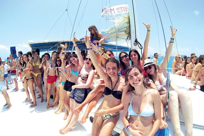 Catamaran to Isla Mujeres - Open-Bar Drinks: Good Value, Tight Timing