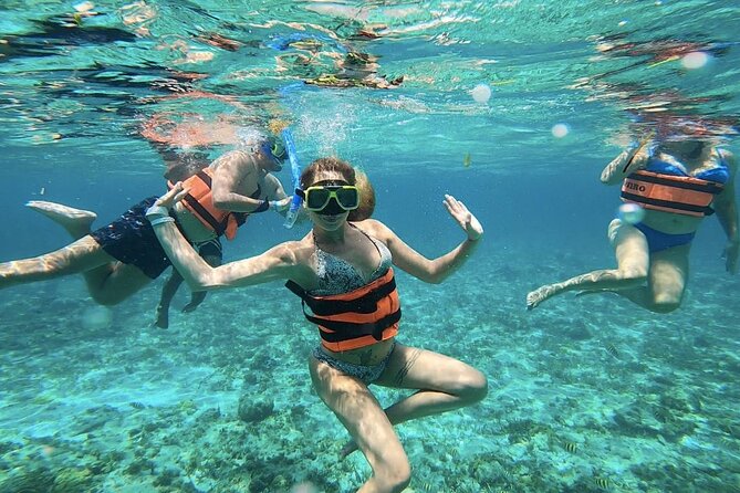 Catamaran Tour to Isla Mujeres Cancun - Stop 2, Isla Mujeres Free Time for Streets, Shops, and a Quick Reset