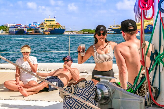 Catamaran Tour to Isla Mujeres Open bar and Lunch - Open bar return to Cancun: music, views, and winding down