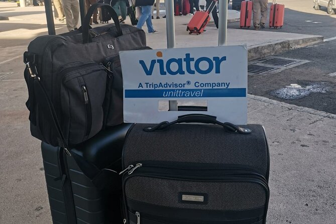 Cheap transfer for up to 10 people. - The Optional Round-Trip: Returning to the Airport on Time
