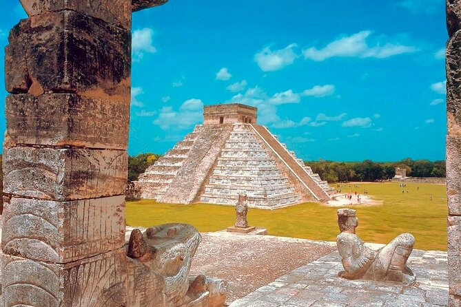 Chichen Itza and Cenote Tsukán with Lunch - Lunch and drinks: good fuel, with a realistic caveat