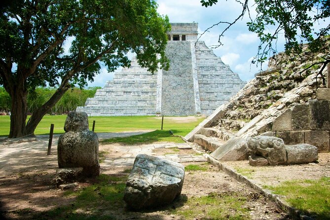 Chichen Itza and Cenote Tsukán with Lunch - Transport, timing, and group size that keeps things manageable