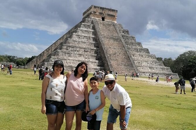 Chichen Itza and Dos Cenotes Experience from Cancun - Stop 2: Chichen Itza with a Specialist Guide (and Time to Roam)