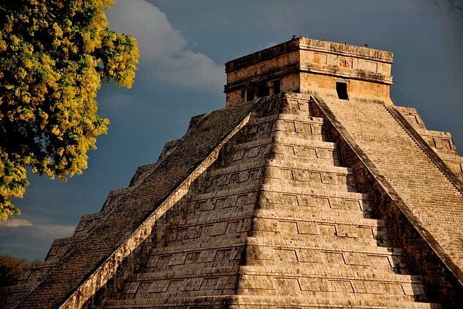 Chichen Itza and Dos Cenotes Experience from Cancun - Stop 1: Real Mayab Buffet Lunch, Regional Food First