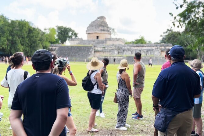 Chichen Itza, Beautiful Cenote and Valladolid All Inclusive Tour - Kaua first stop: crafts, corn tortillas, Xtabentún, and wristbands