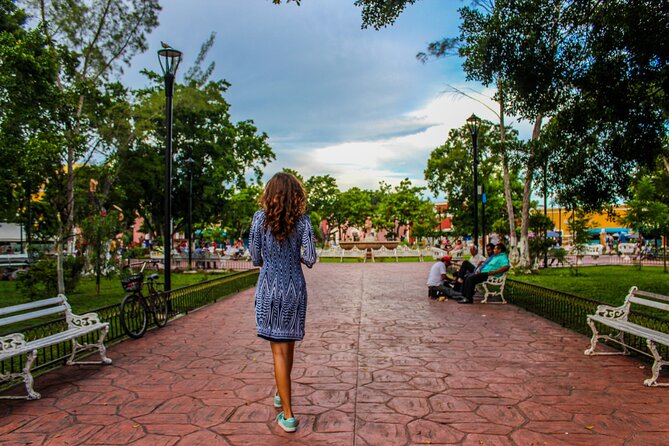 Chichen Itza, Cenote Sagrado and Valladolid from Cancun - Lunch, drinks, and the shopping factor you should plan for