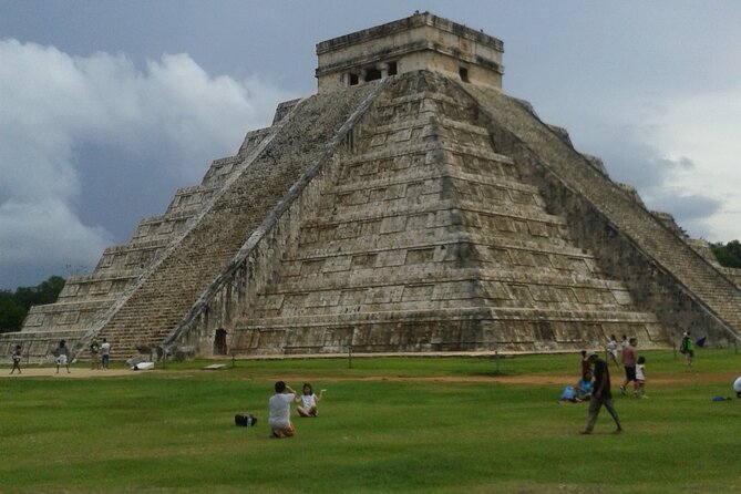 Chichen Itza, Cenote Sagrado and Valladolid from Cancun - Entering Chichén Itzá: what 1.5 hours at the site can accomplish