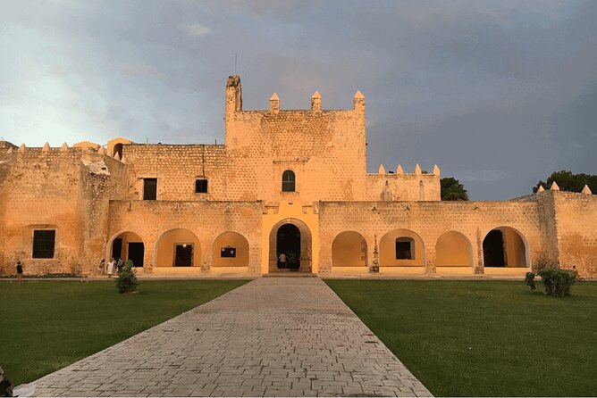 Chichen Itza + Cenote Suytun & Cenote Ik Kil + Valladolid - Getting Picked Up, Bus Comfort, and the Schedule Reality