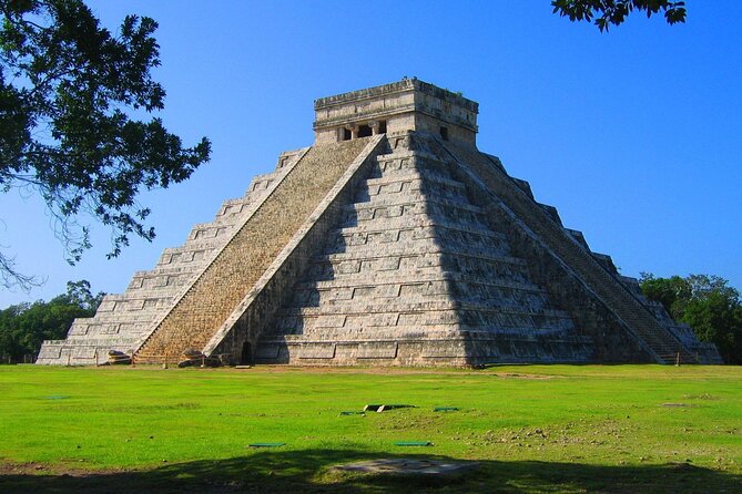 Chichen Itza Exclusive Tour, Cenote, Magical Town & Buffet - Cenote Saamal: the one-hour swim stop that sets the tone
