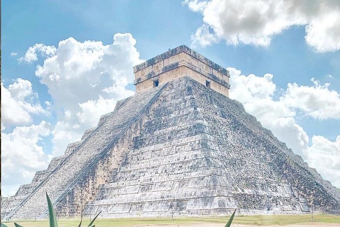 Chichen Itza Full day tour with buffet - Language, guide style, and group size: what to expect on the bus