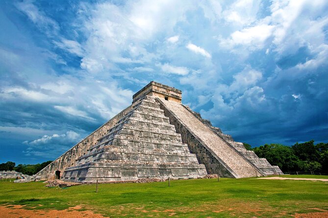 Chichen Itza Ik kil and Suytun Cenote Tour from Cancun - Chichén Itzá With a Bilingual Guide: How to Use Your Two Hours