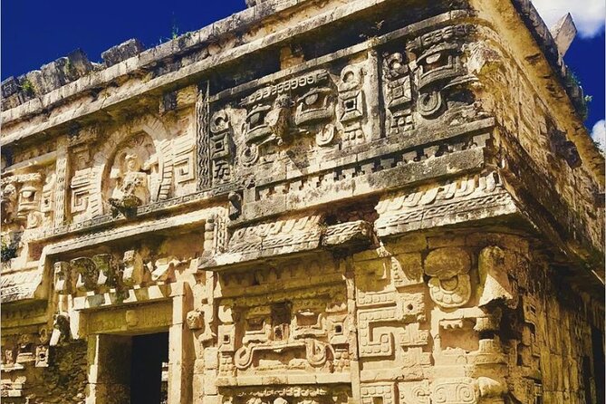 CHICHEN-ITZA MARAVILLA - Cenotes & Valladolid Private Tour - Valladolid on foot: main plaza, cathedral area, and a Marquesita treat