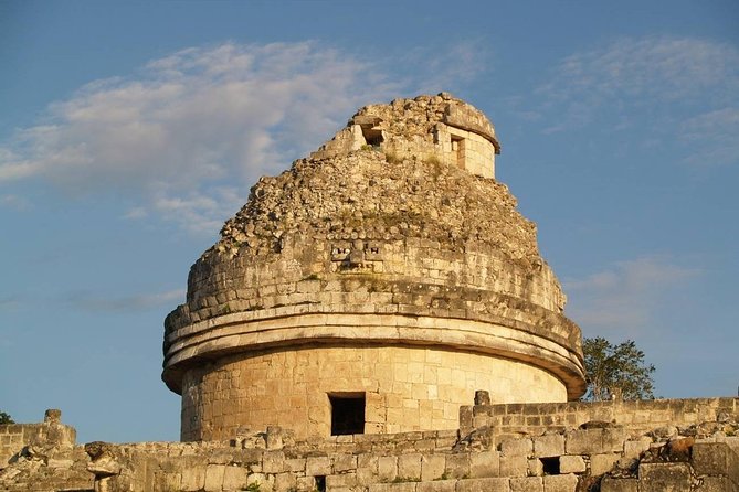 Chichen Itza Private Tour from Cancun - The lunch break: Yucatan buffet fuel, plus included drinks