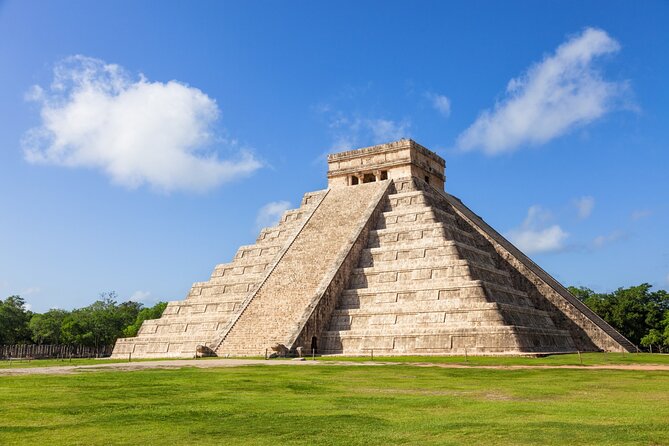 Chichen Itza: Self-Guided Tour with Audio Narration & Map - El Caracol: the observatory vibe, repeated where it counts