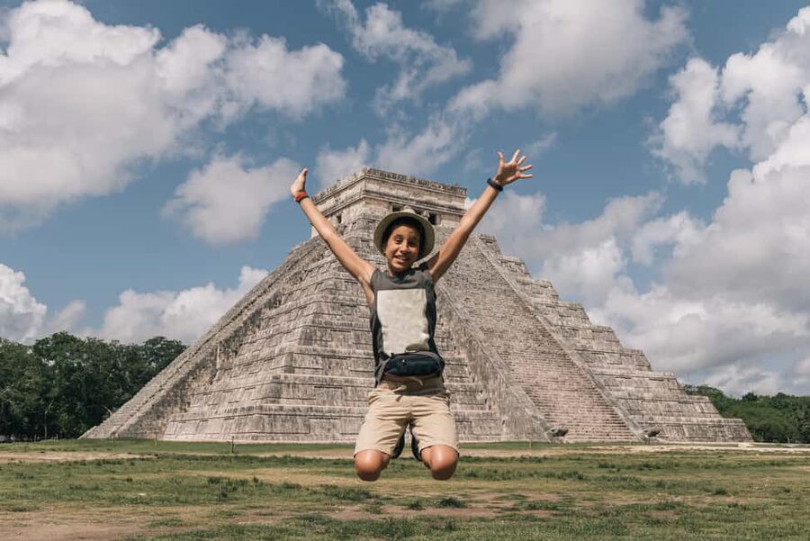Chichén Itzá: Skip the line and dive straight into the wonder of the world - Mayan power and pilgrimage, in plain terms you can feel