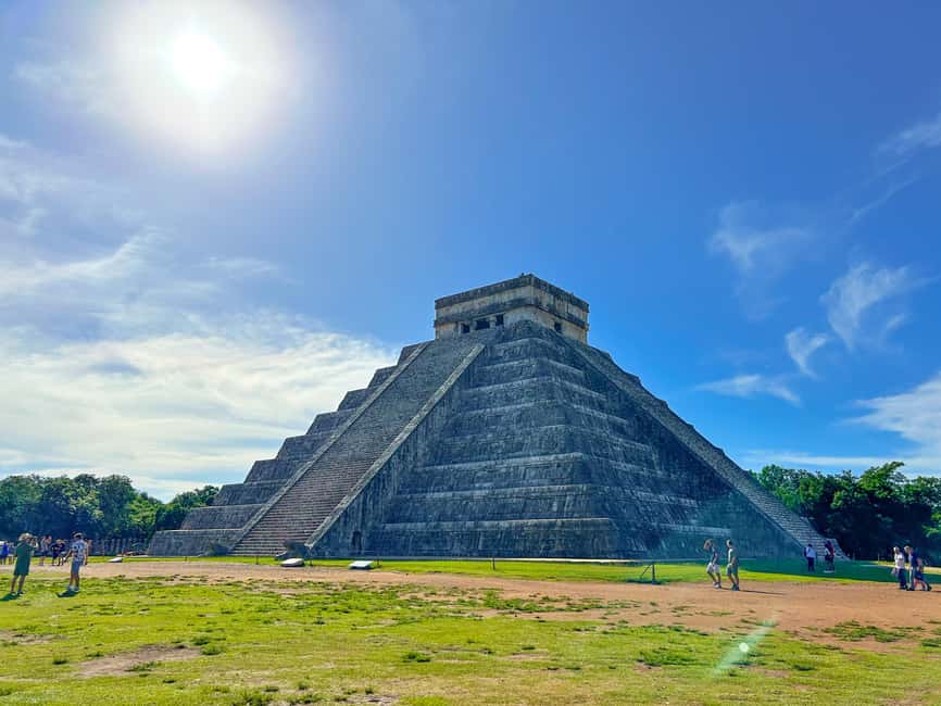 Chichén Itzá: Skip the line and dive straight into the wonder of the world - Cameras, mobile devices, and the extra fee rule