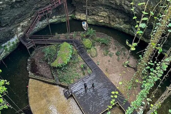 Chichen Itza Tour Plus with Cenote Swim and Round Transportation - Guides, pacing, and the shop-stop reality