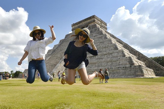 Chichen Itza Tour: Valladolid & Cenote Adventure with Buffet - Lunch at the right time: buffet Mexican food
