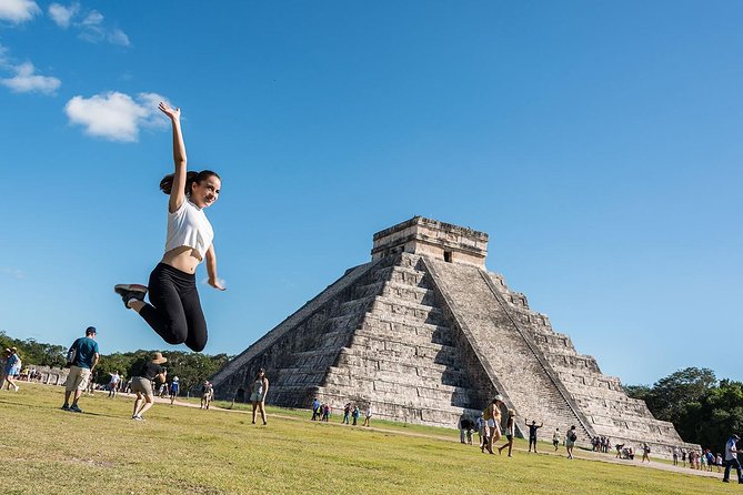 Chichén Itzá Tour with Cenote Xunáan, Valladolid & Lunch - Chichén Itzá: what you’ll see, and the heat reality