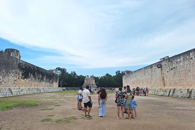 Chichen Itza: Tour with Expert Guide without lines! - Where you meet and how the site flow is handled