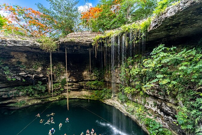 Chichen Itza, Transportation, lunch, cenote and Valladolid. - Chichén Itzá at the center of it all: what 3 hours buys you