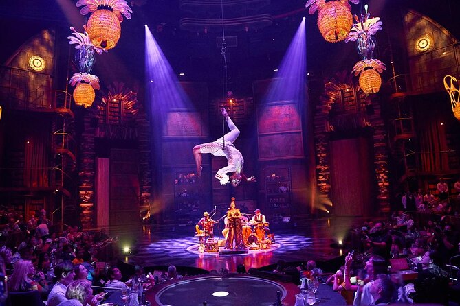 Cirque du Soleil JOYÀ Admission Tickets - Drinks at the bar and the reality of the pre-show crowd