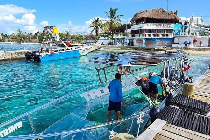 Clear Boat - Music, Poses, and the Fun Staff Factor on a Clear Boat