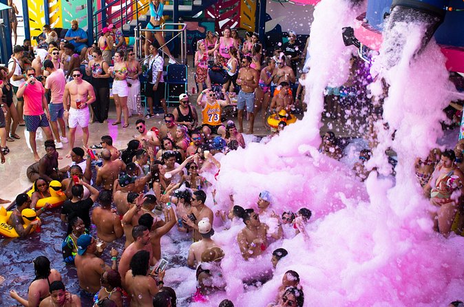 Coco Bongo Beach Club Day Party Premium Pass - Before you arrive, watch for costume photo hustles outside