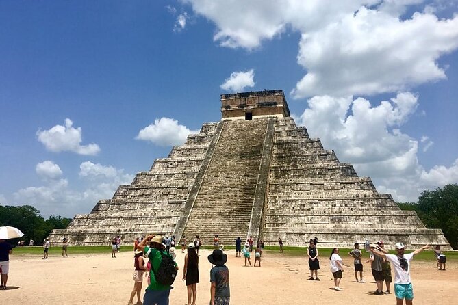 Complete Chichen Itza Tour: Full-Day Historical Journey - Lunch and the Tío Manolo Mayan buffet stop