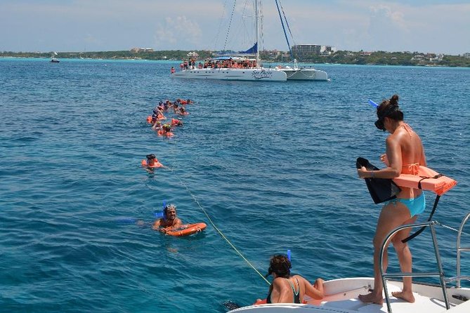 Complete Isla Mujeres excursion from Cancun with all inclusive - Isla Mujeres beach club lunch, plus real free time in town