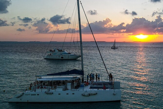 Contoy Island Tour from Playa del Carmen & Cancun - Isla Mujeres in one hour: a relaxed taste, not a full day