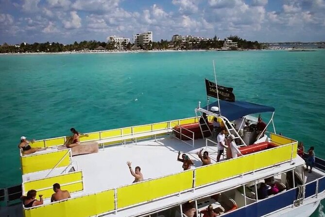 Contoy Island Tour from Playa del Carmen & Cancun - Lunch at the beach buffet: when food timing really matters