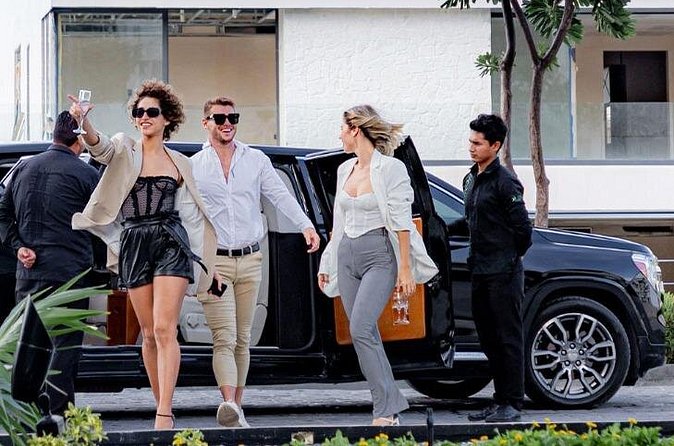 Deluxe Limousine GMC from Cancun Airport - Should you book this GMC limo pickup?