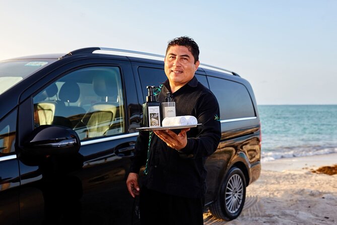 Departures in Mercedes Benz from Playa Mujeres to Cancun Airport - Picking your pickup time, and why the 2.5-hour rule is worth listening to