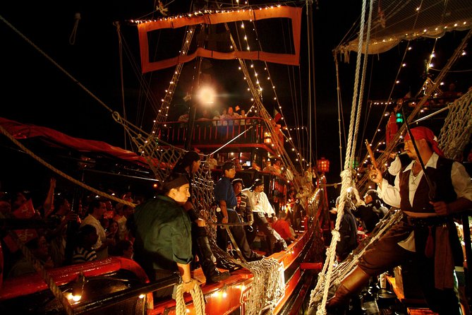 Dinner & Live Pirate Fight from Cancun - Omar’s help with pickup and drop-off