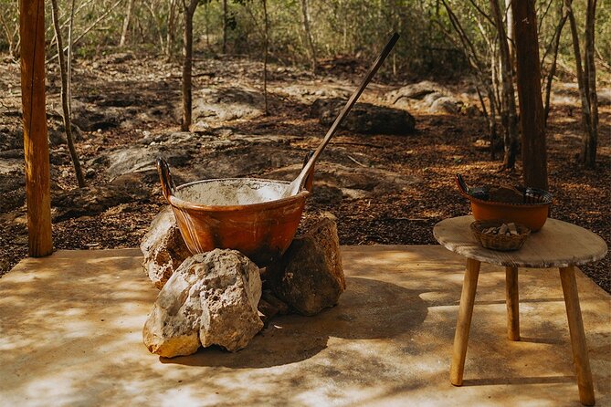 Ek Balam, Mayan traditions and cenote Chichikan - Ek Balam Village: Mayan ruins you can climb in the jungle