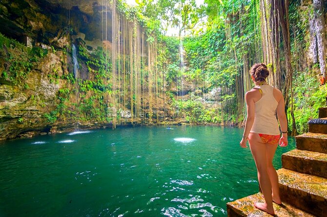 Exclusive Guided Tour: Chichen Itza - Cenote Ik Kil -Valladolid - Chichen Itza with Alex: pyramids, temples, and a smarter route