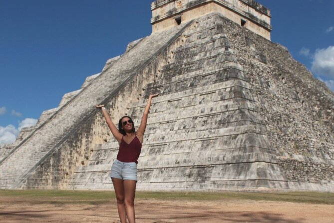 Exclusive Tour to Chichen Itza, 2 different Cenotes & Valladolid for 1 price! - Chichén Itzá with a certified guide, then your photo hour