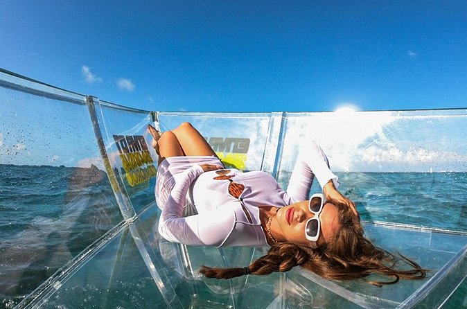 Excursion to Reefs in a transparent boat from Cancun - Price and logistics: where you meet matters