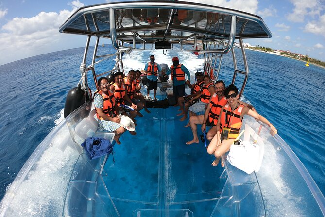 Excursion to Reefs in a transparent boat from Cancun - Nichupte nature reserve: where the trip gets its character