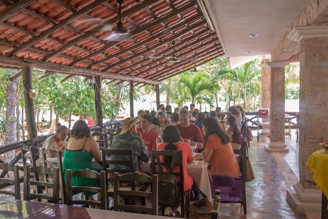 Experience Chichén Itzá: Full Day Tour with Cenote & Valladolid - Tasting Time: Tequila and Chocolate