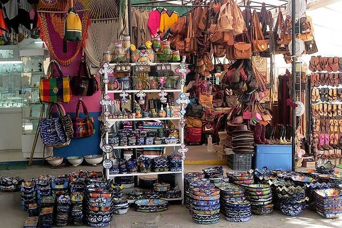 Explore Cancun City Tour! Round Bus transportation - Tequila Tasting and Optional Chocolate: Fun, Not a Trap