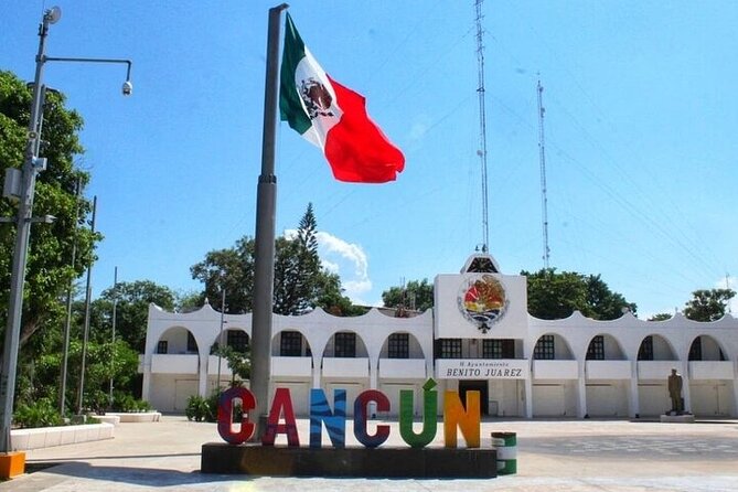 Explore Cancun City Tour! Round Bus transportation - Plaza La Fiesta Outlet: Shopping With Real Expectations