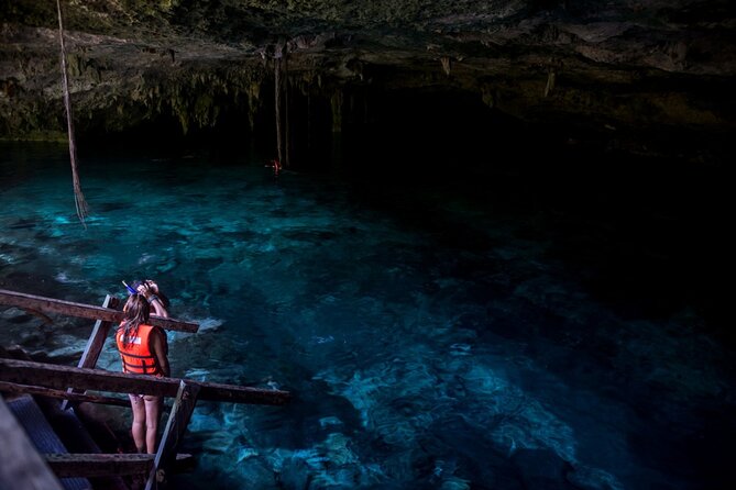 Explore Tulum and Dos Ojos Cenote with lunch and transportation - Tulum Ruins with ocean views: where the $25 may matter