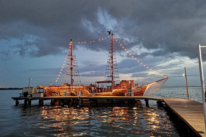 Feel the love on a romantic dinner at Cancun sea, with live music and open bar. - Price and value: what you really get for $95