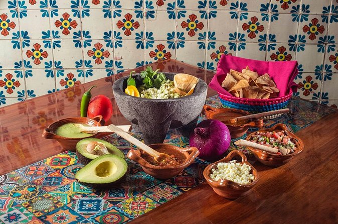 Flavors of Mexico: Cancun Cooking Class & Market Visit - Small Group Size, and Why Names Like Naseem Matter