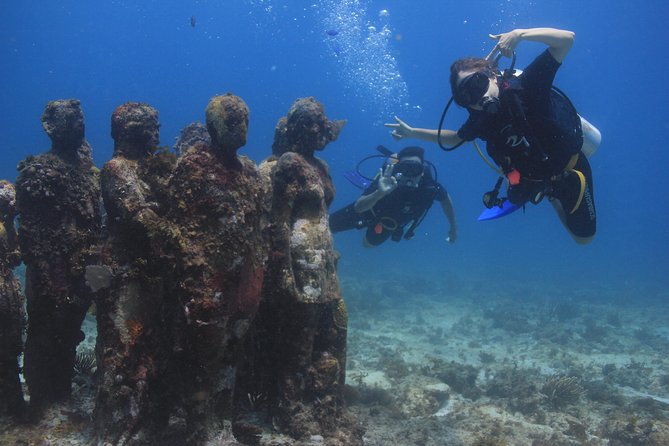 For certified Divers Experience the Under Water Museum and the Manchones Reef - Under Water Museum: Art, Calm Water, and Built-In Storytelling